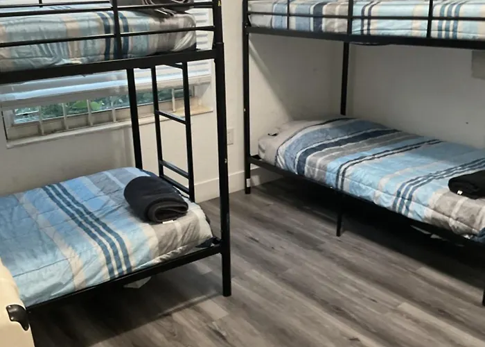 Miami Coliving Shared House For Professionals
