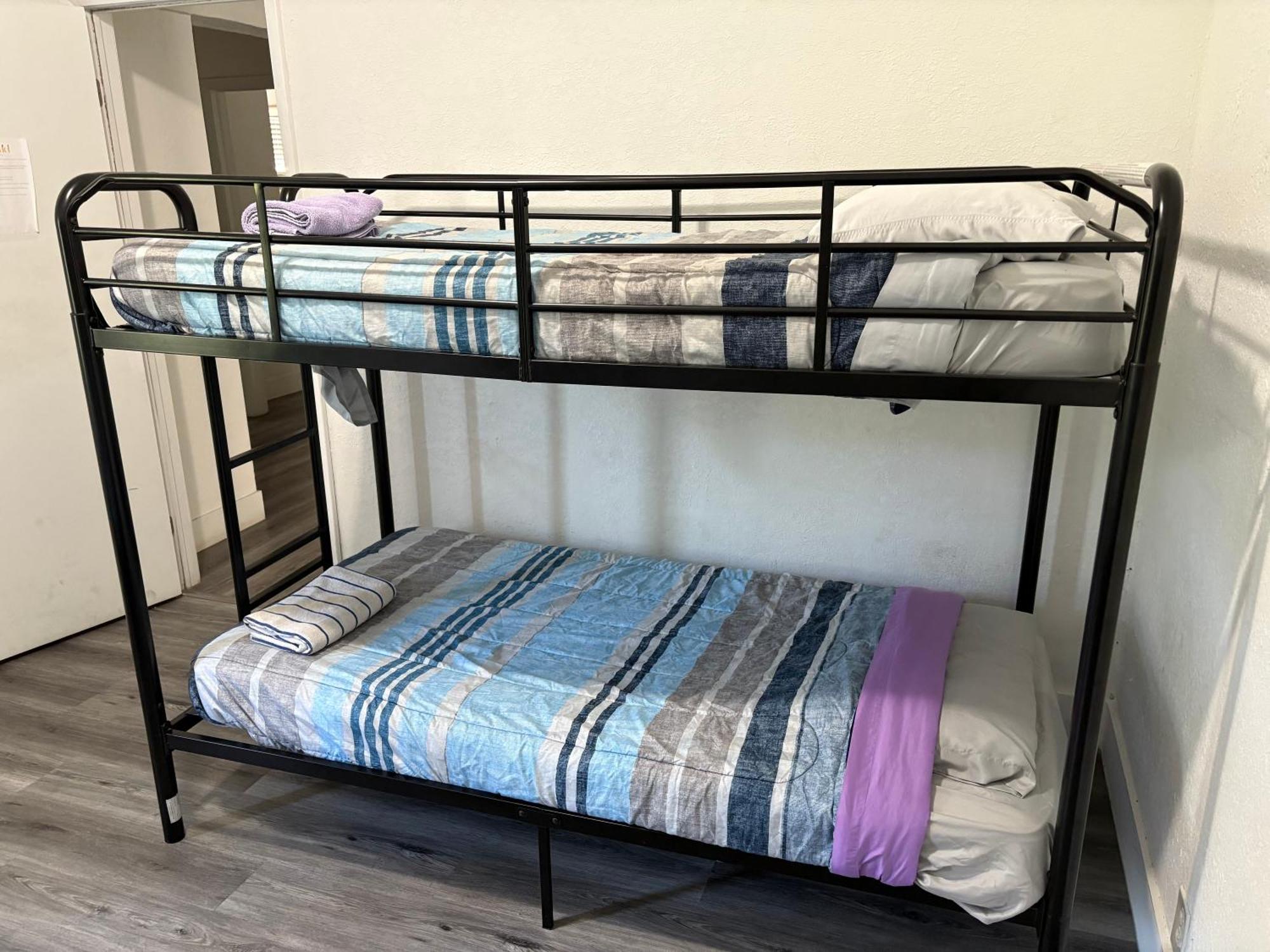 Coliving Shared House For Professionals Albergue *